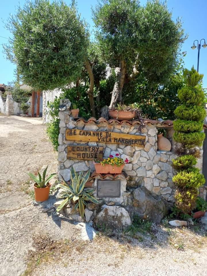 Sonnino Le Capanne Di Villa Margherita الغرفة الصورة