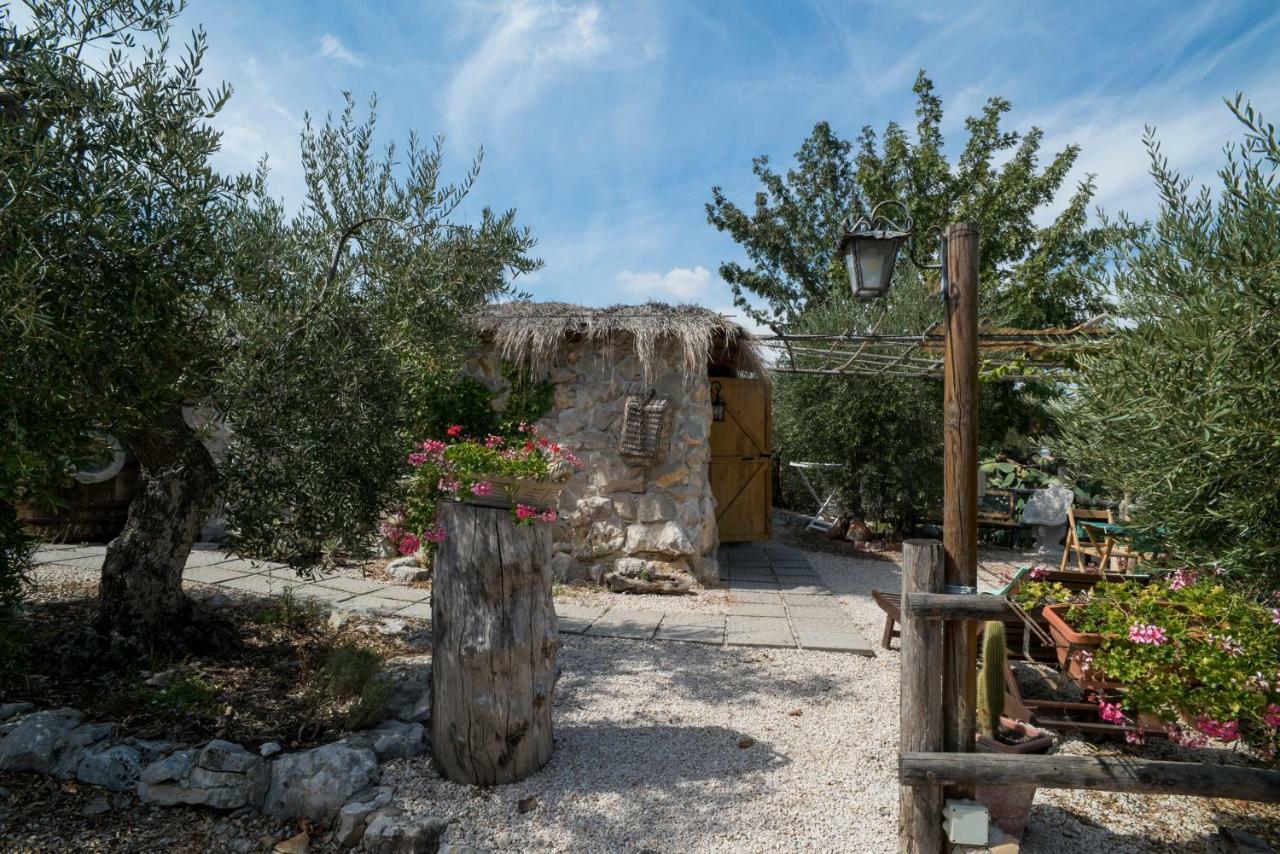 Sonnino Le Capanne Di Villa Margherita المظهر الخارجي الصورة