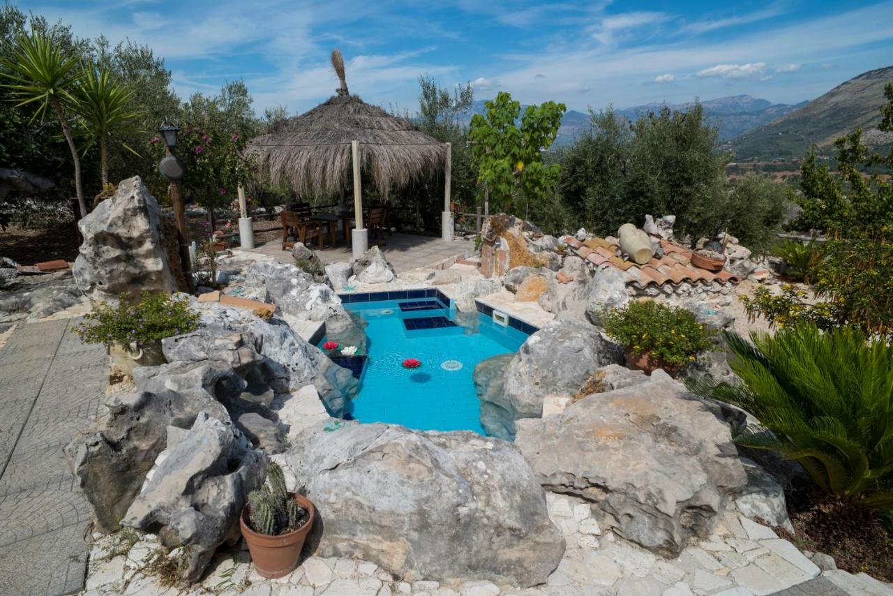 Sonnino Le Capanne Di Villa Margherita المظهر الخارجي الصورة
